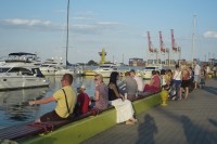 Image of sheet 20120701 photo 649: Odessa, Odesa City Stadt 2012
Ukraine Port Hafen
Menschen spazieren und besuchen den Hafen der ukrainischen Hafenstadt Odessa am Schwarzen Meer