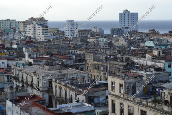 Image of sheet 20140220 photo 12: Sicht über die Altstadt mit Hochhaeuser und Wohnblocks aufs Meer Richtung Nordwesten, Habana Cuba 2014.