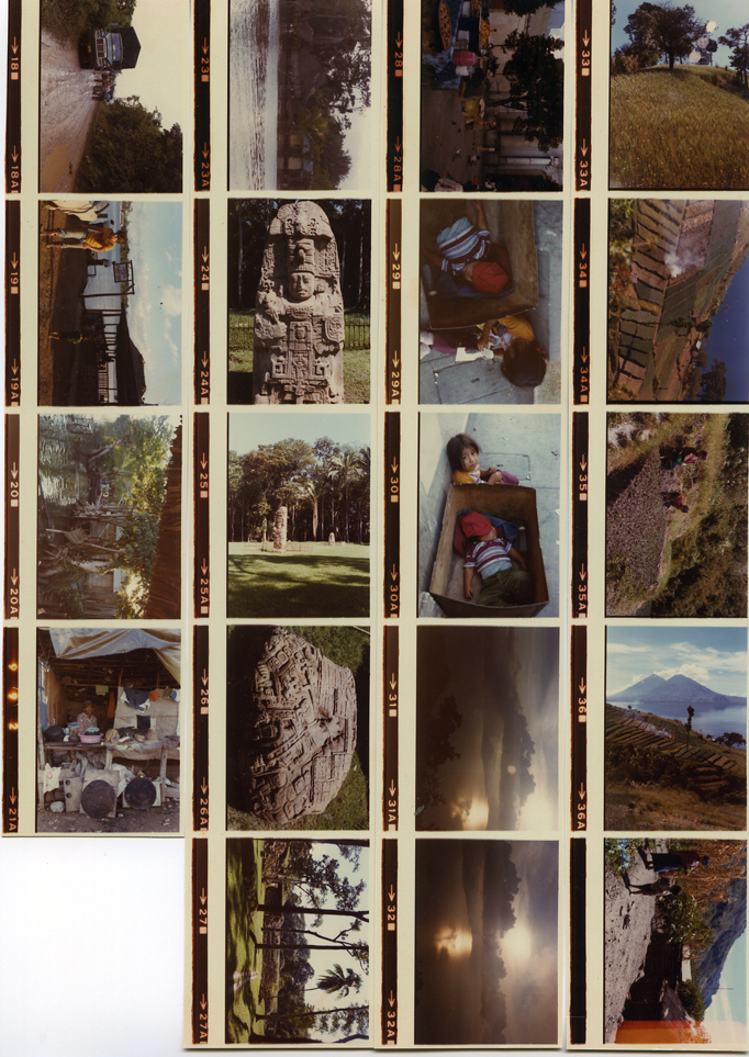 Image of sheet 19780181: Felder Mais am Sicht über den  Atitlansee Lago de Atitlan Beat Vulkan Markt Kind und Baby in Kartonschachtel Cobán Steelen