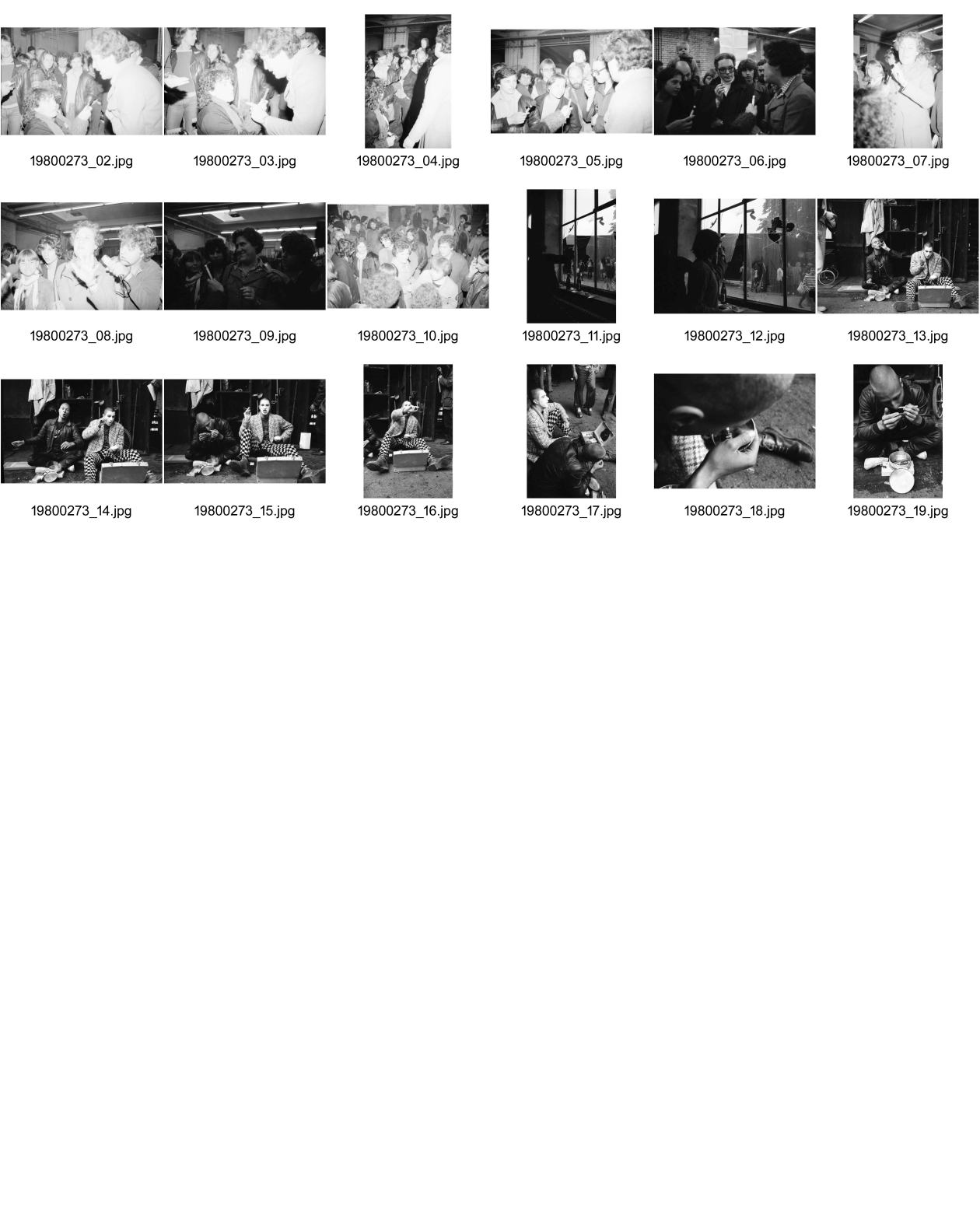 Image of sheet 19800273: Theater Typ Schauspieler schminkt sich am Eröffnungs Tag des AJZ
Jugendbewegung Bewegig AJZ Zürcher Jugendunruhen Demonstrationen
Zürich 1980

19800273