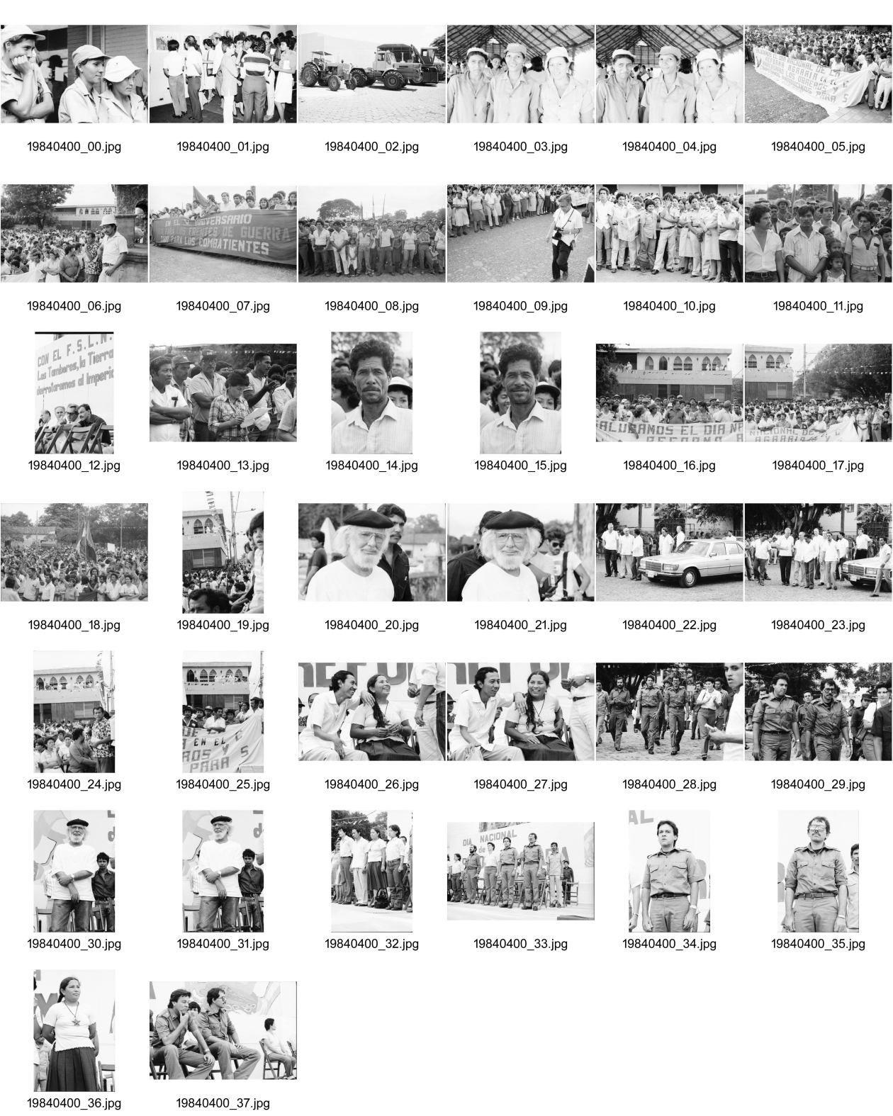 Image of sheet 19840400: Der nicaraguanische Kulturminister und Jesuit Ernesto Cardenal, ist auch bekannter Schriftsteller. Daniel Ortega Jaime Wheelock in einer Veranstaltung in Leon Nicaragua 1984
Bäuerinnen und Arbeiterinnen. fest Nonnen auf Balkon beobachten. gruppenbild Kommandanten Gladys Baez.