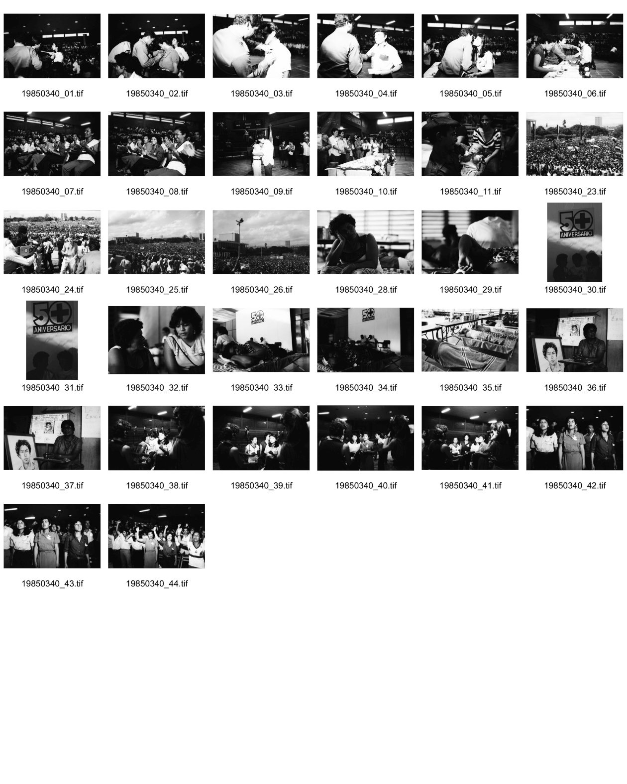 Image of sheet 19850340: frtsg. 850330    Keine Blattkopie vorhanden!

Managua 19. Juli 1985 Jahresfeier Sandinisten.
Rot Kreuz 50 jahre Frauen im Hungerstreik für die Freilassung ihrer entführten Söhnen von der Contra und gegen den obligatorischen Militärdienst von Jugendlichen. Leon, Nicaragua