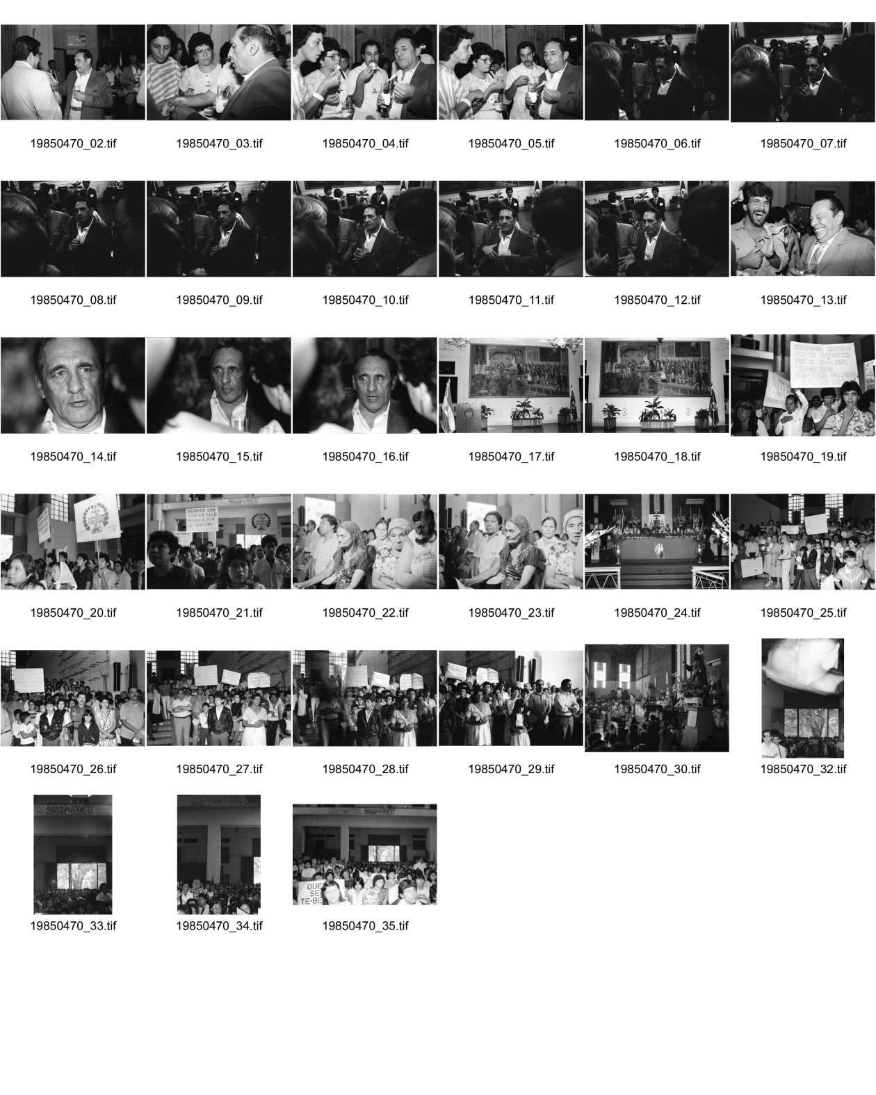 Image of sheet 19850470: Napoleon Duarte gibt Shrimps essend eine PK. Portrait. Das Bild im Präsidentenpalast ist pure Stickerei. In der Kathedrale gibt Rivera y Damas eine Messe für ein Jubiläum. Viele Bauern sind gekommen und protestieren gegen die Politik Duartes. 
José Napoleón Duarte Fuentes (November 23, 1925 – February 23, 1990) was a Salvadoran political figure who, from March 3, 1980, to 1982, led the civil-military Revolutionary Government Junta that took power in a 1979 coup d'état. He also served as civilian President of El Salvador between June 1, 1984, and June 1, 1989.

San Salvador El Salvador Mittelamerika Central America 1985 Nicaragua Central Amerika Mittelamerika 1985