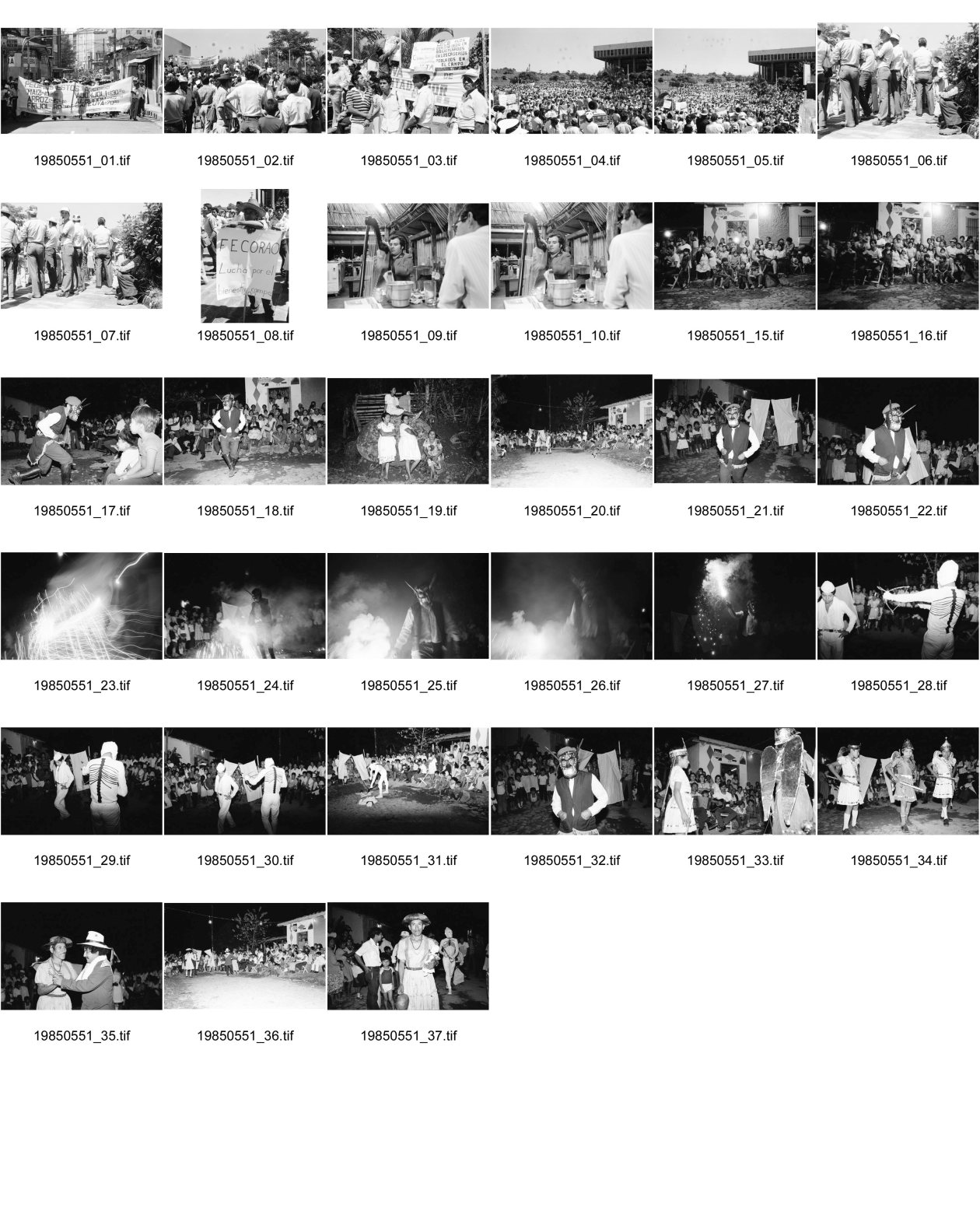 Image of sheet 19850551: Gewerkschafts Demonstration mit:  Fenacoa Fedecobacen Fecoracen   Manifestation Transparent mit den Angaben über die geforderten Preise von: Maiz Arroz Frijol Ajonjoli Algodon (Mais, Baumwolle, Bohnen und Reis
«Pedimos estos Precios» Wir wollen diese Preise!
Lebensmittel Preisen. Masse. Harfenspieler verdient sein Geld in Kneipe. Volkstheater mit Engel, Teufel und Tod im kleinen Dorf Huizúcar is a municipality in the La Libertad department of El Salvador bei San Salvador. Verkelidete Bauern tanzen miteinander. Feuerspiele in der Nacht.
Zentralamerika Centralamerica 1985