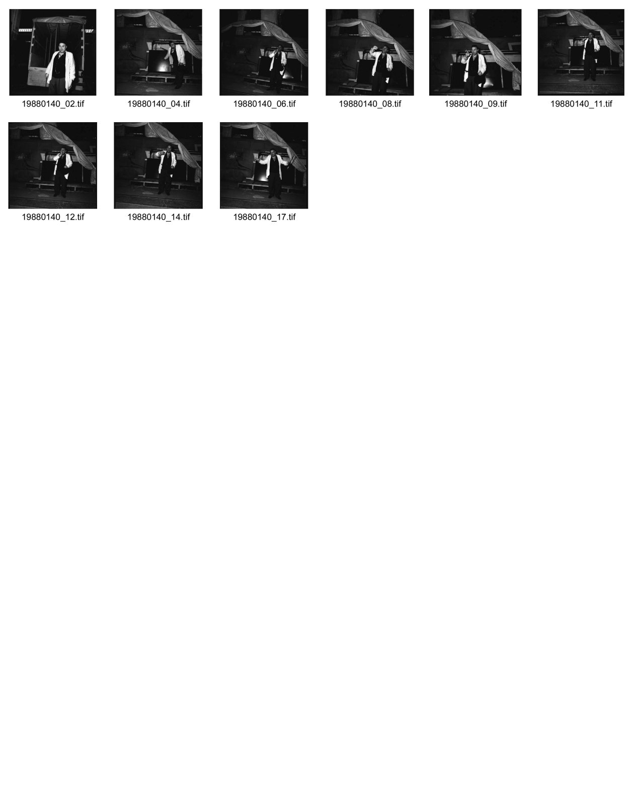 Image of sheet 19880140: frtsg. 880130  Schauspieler
Mathias Gnädinger (* 25. März 1941 in Ramsen, Kanton Schaffhausen, Schweiz) ist ein Schweizer Schauspieler und Synchronsprecher. Er lebt in Stein am Rhein.
im Theater Depot Tiefenbrunnen. Schuld und Sühne mit der Schaubühne aus Berlin. Portrait. Er ist in Kostüm. 6 x 6 Hasselblad Zürich 1988