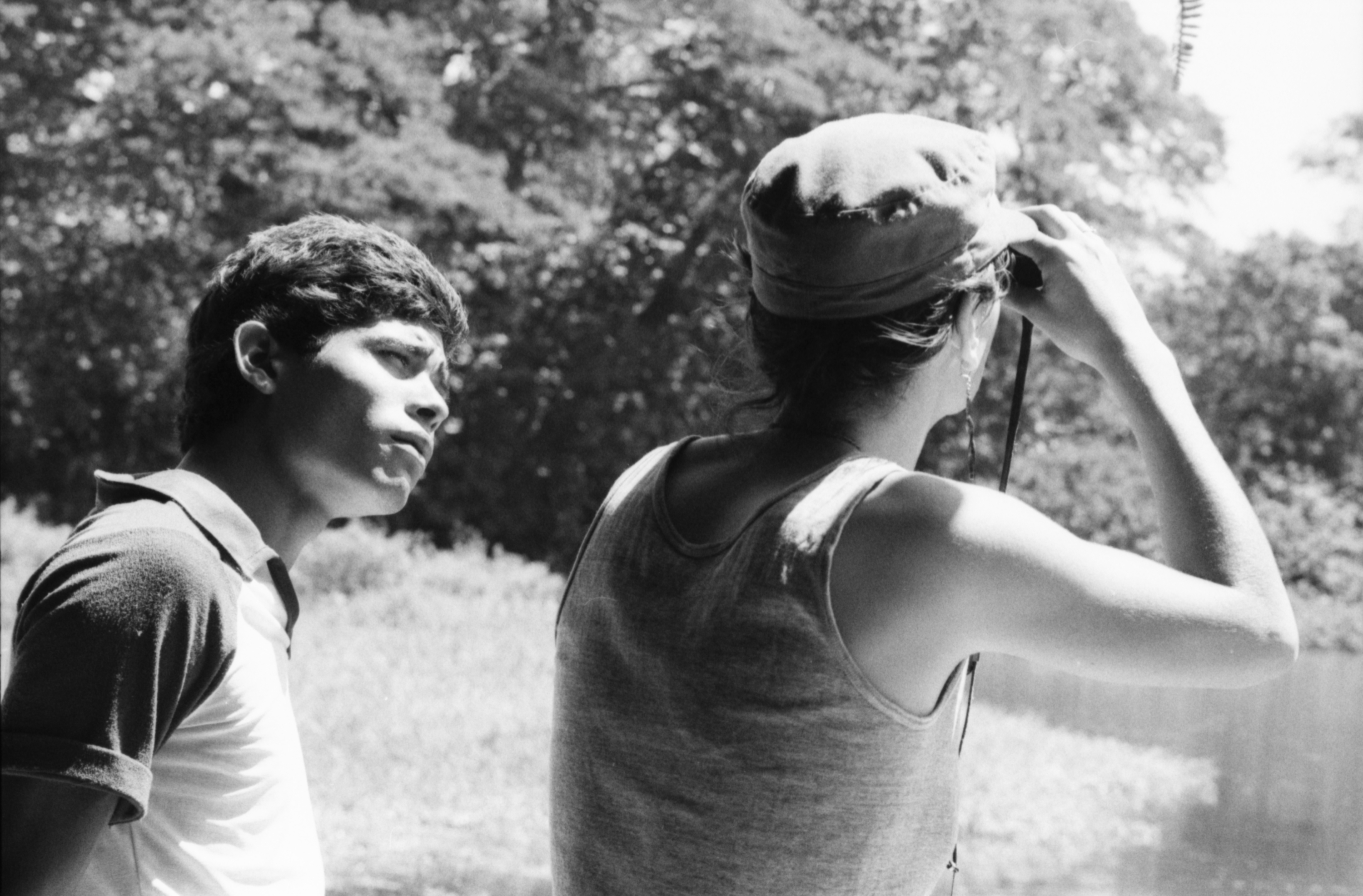 Image of sheet 19880770: Olivia nackt und bekleidet, Fotofachklasse Portrait Studien 1988.
extra anderes bild eingesetzt