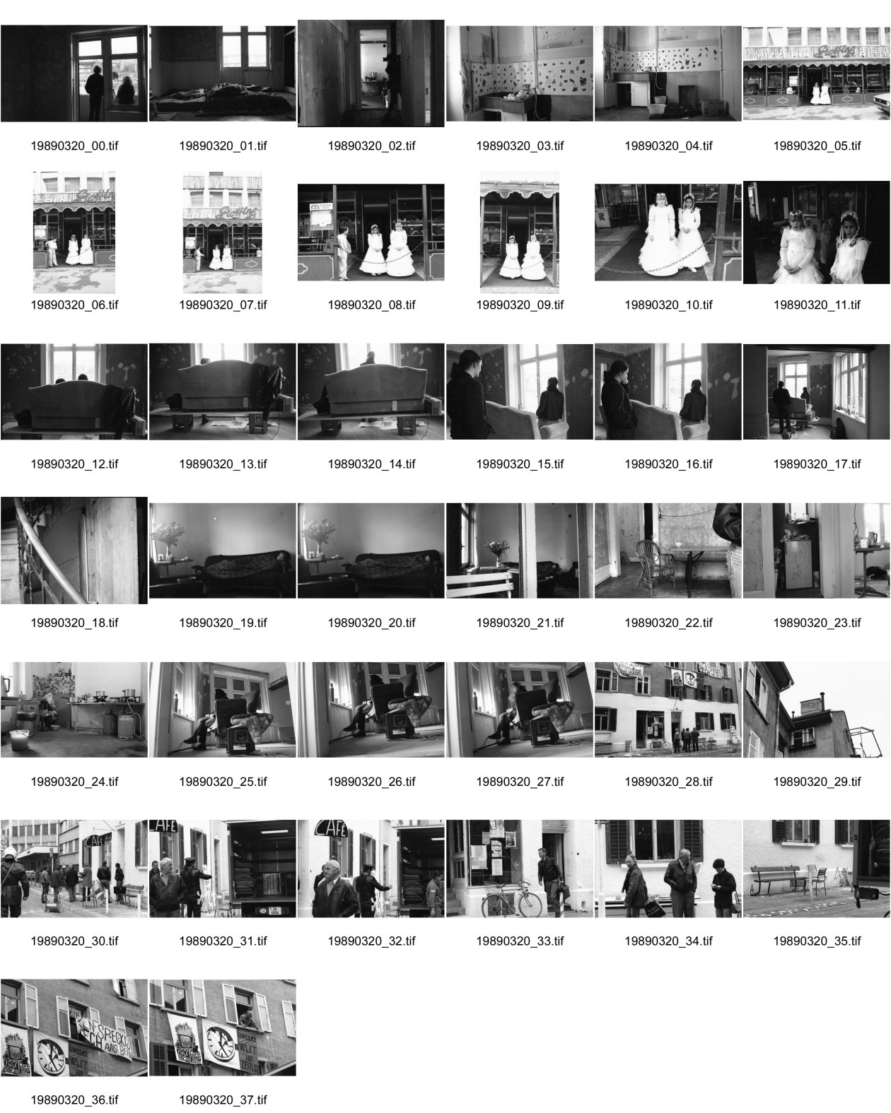 Image of sheet 19890320: Limmatstrasse 217
Interieur Frauen Küche Wacheschieben Sofa
zwei kleine Mädchen stehen im Eingang des Restaurant Grottino in weissen Konfirmanden Kleider. Köchlistrasse 22. Besetzung vom 18.3.-6.4.1989 Räumung am 6. April durch Polizeibeamte, Spitzel und alte Kommandanten ! Kommandant X entfernt Transparent mit kaputter Uhr aus Leserbild Buch Verlag ohne Zukunft erschienen 1982 fotobuch der Bewegung
Zürich Kreis 4 Aussersihl 1989