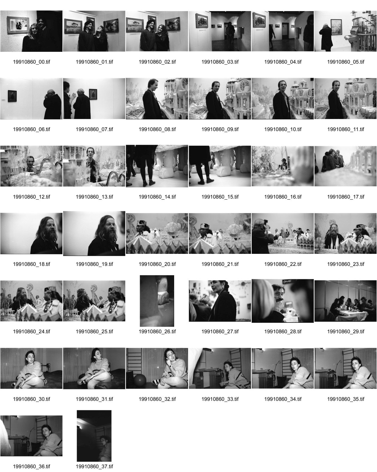 Image of sheet 19910860: Wenceslao Avila im GZ Riesbach an seiner Ausstellung über Mexico. Portrait. Ausstellung Visionen von Harry Harald Szeemann im Zürcher Kunsthaus. Wäne Heers im Modell von Bruno Webers Park. 
Bruno Weber (10 April 1931 – 24 October 2011) was a Swiss artist and architect, specializing in fantastic realism.
Regula, Architekt Christoph Zürcher. Portrait ab 30 Portrait Christina America. Delphys Geburtshaus in Oberengstringen. Zürich 1991