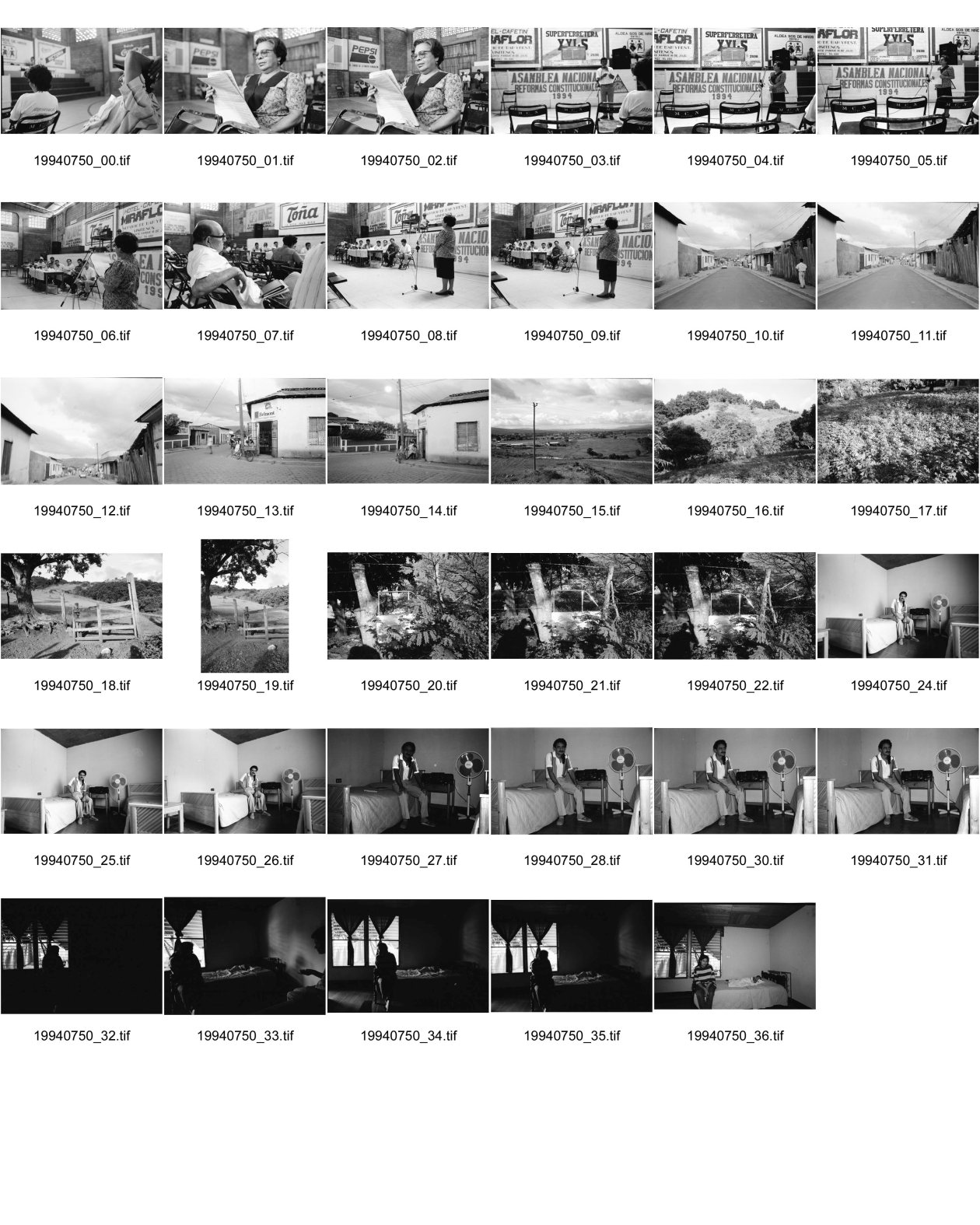 Image of sheet 19940750: Eine Frau trägt ihre Forderungen zur Erneuerung der Verfassung einem Gremium vor. Strasse in Esteli. Uebersicht. Tor Porton. Autotüre türe. als Abschrankung. Akloholiker während Therapie im Hause für geschlagene Frauen. Accion ya. Junge Schwangere mit Kleinkind auf Bett. Eine junge Frau lebt mit ihrem kleinen Sohn stationär im Kriseninterventionszentrum. Esteli Nicaragua 1994 crisis familiar family mother and baby center abandoned young  

Sandinista National Liberation Front
Frente Sandinista de Liberación Nacional
FSLN
Leader 	Daniel Ortega
Founded 	1961

Ideology 	Democratic socialism
Sandinism
Social democracy
Marxism
Political position 	Left-wing

Seats in the National Assembly 	
63 / 90

Politics of Nicaragua
Political parties


The Sandinista National Liberation Front (Spanish: Frente Sandinista de Liberación Nacional, or FSLN) is today a social-democratic political party in Nicaragua. It started out communist in the 1980s. Its members are called Sandinistas in both English and Spanish. The party is named after Augusto César Sandino who led the Nicaraguan resistance against the United States occupation of Nicaragua in the 1930s