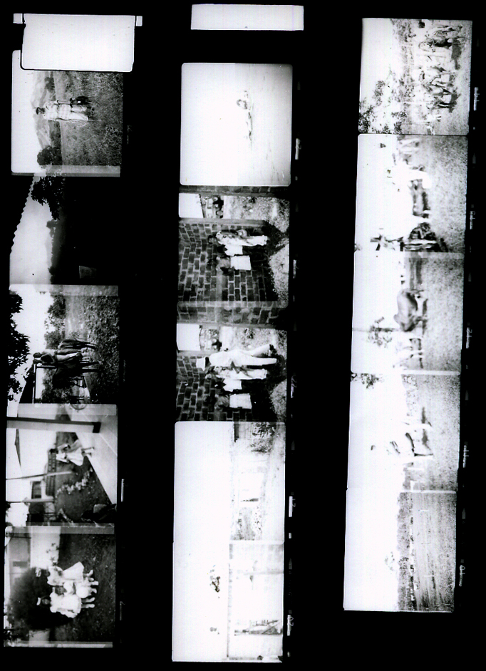 Image of sheet 19941540: Polin Esteli Mulukkuku Familie Esteli Pantasma Olivia Heussler sitzt mit ? auf Pferd Esteli