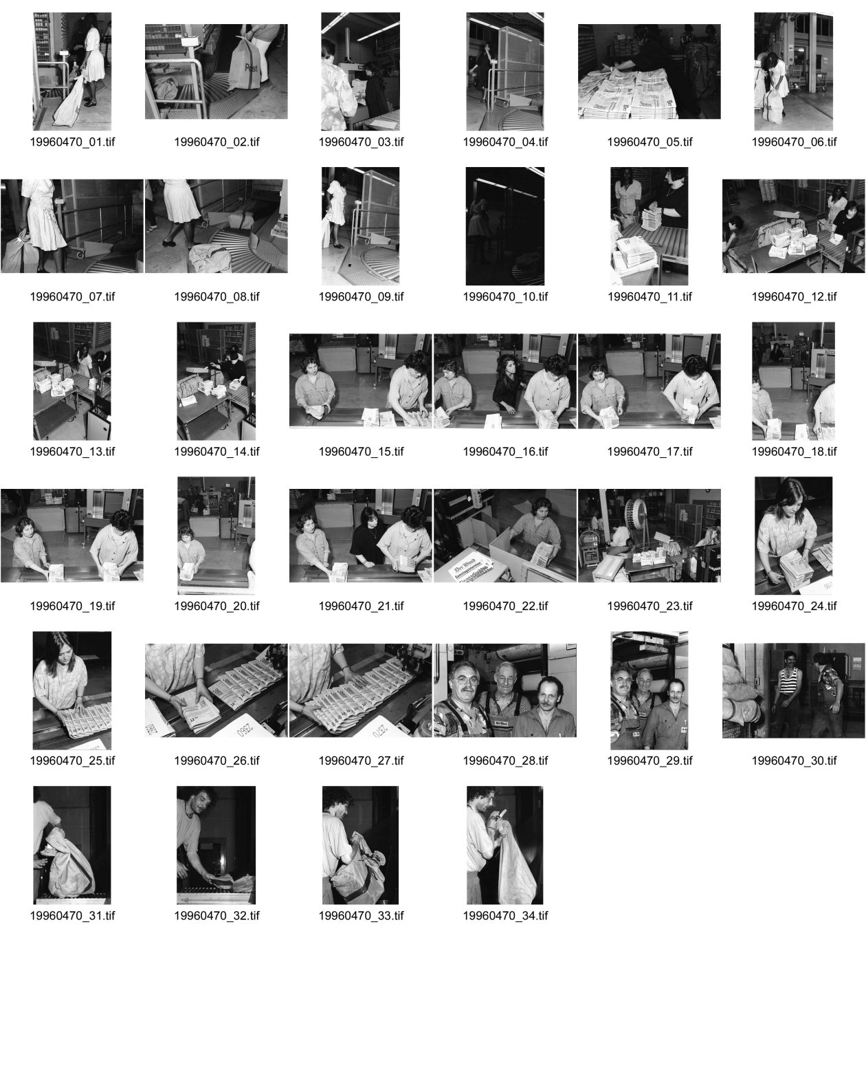 Image of sheet 19960470: Frauen arbeiten in Druckzentrum Bund in der Spedition Drucker 28 1996 Bern Bümpliz paper newspaper printing media print work worker women woman night shift
Out of:
Schichtwechsel, Rotpunktverlag
Jour ouvrable , Edition d'en bas
Per chi suona la sirena, Editione Casagrande
SMUV UNIA