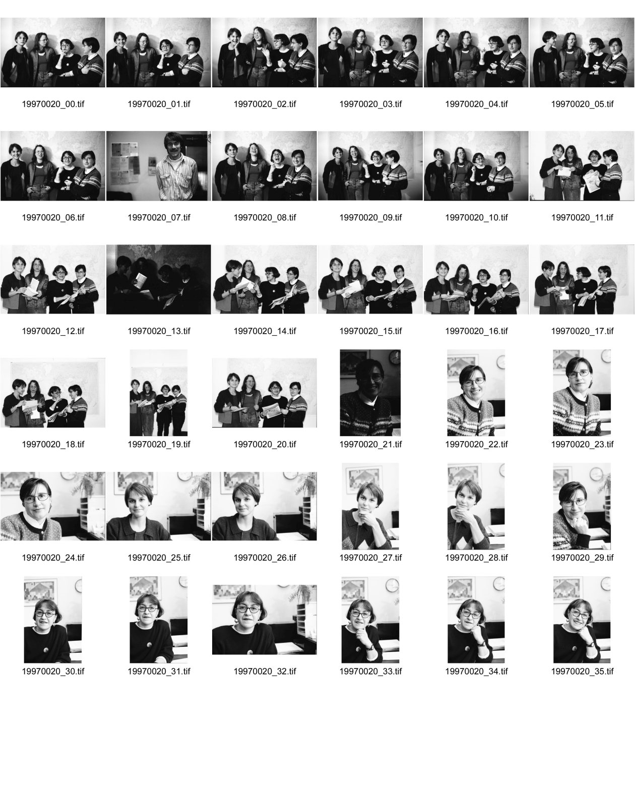 Image of sheet 19970020: Frauen Informations Zentrum FIZ Frauen Portrait
FIZ Advocacy and Support for Migrant Women and Victims of Trafficking
Zürich Kreis fünf 5, Switzerland Europe Group 1997
© 1997, Olivia Heussler 
Brigitte Schmid, Eva Danzl, Maritza Le Breton, Carminha Pereira