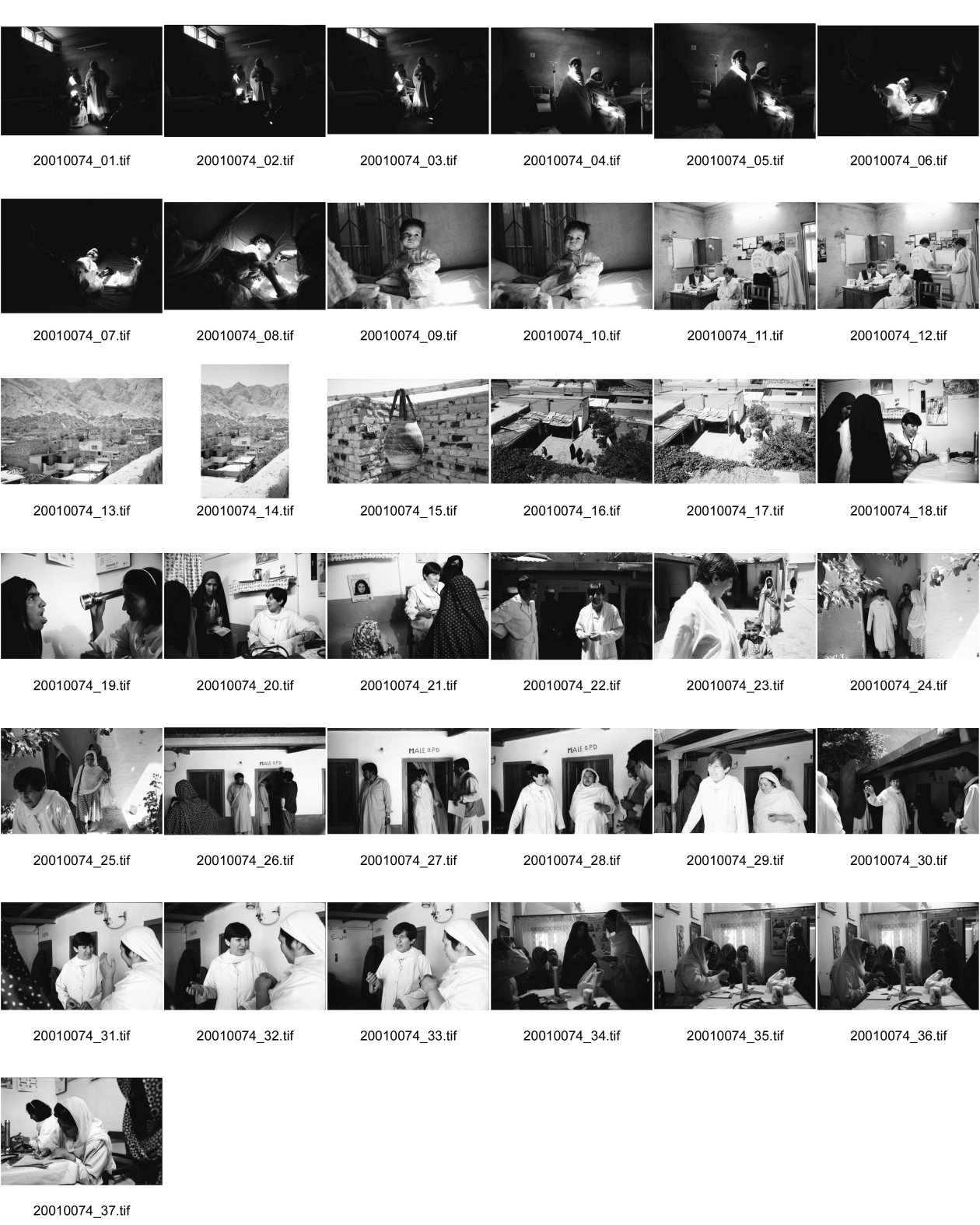 Image of sheet 20010074: Die afghanische Aerztin Dr. Sima Samar ist Hazara und arbeitet in ihrer Shuada Klinik in Mariabad. Hazara Bube Junge im Spital

Sima Samar (Persian: سیما سمر‎) (born 3 February 1957) is a politician in Afghanistan, who served as Minister of Women's Affairs of Afghanistan from December 2001 to 2003. She is currently the Chairperson of the Afghan Independent Human Rights Commission (AIHRC) and, since 2005, United Nations Special Rapporteur on the situation of human rights in Sudan. In 2011, she was part of the newly founded Truth and Justice party.

Quetta Pakistan 2001