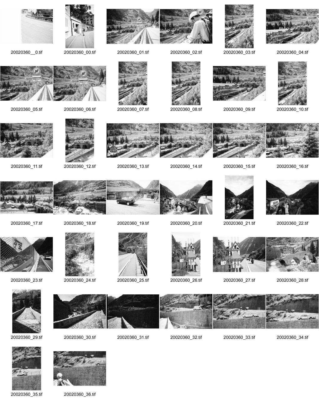 Image of sheet 20020360: Tunnel Gotthardbahn Göschenen Brücke Nationalstrasse Michael T. Ganz Verkehrsschilder
Haederlisbruecke untere Schoellenen Bahngeleise der Gotthard Eisenbahn vor dem Tunneleingang
Urnerland Römerbrücke 
In der Nacht vom 24. auf den 25. August 1987 wurde das Gotthard-Gebiet durch ein Unwetter mit heftigen Niederschlägen heimgesucht. Das dadurch entstandene Hochwasser in der Reuss schwemmte die für ihre Schönheit weitherum bekannte Häderlisbrücke in der Schöllenen weg. 1991 hat der Kanton Uri mit Hilfe des Bundes und des Schweizerischen Baumeisterverbandes die Häderlisbrücke originalgetreu wiederaufgebaut.