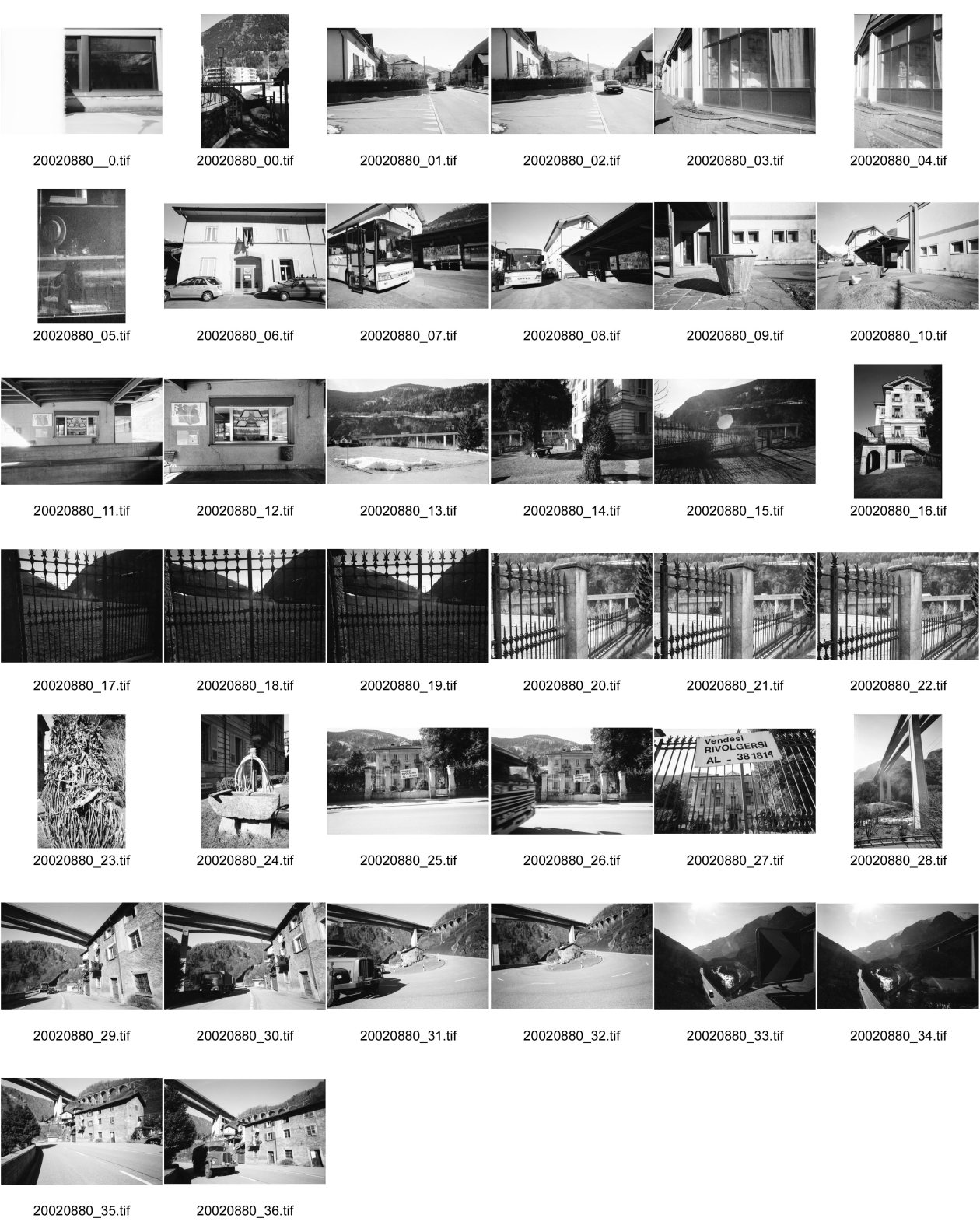 Image of sheet 20020880: In Bodio hält keine Bahn mehr Zug die Taldörfer sind keine Feriendestinationen mehr.Ausverkauf der alten Palazzi Vendesi In der Biaschina Passstrasse Autobahn Bahnviadukt.  
aus: Gotthard, das Hindernis verbindet. Leventina Kanton Tessin, Ticino, Schweiz Svizzera, Switzerland