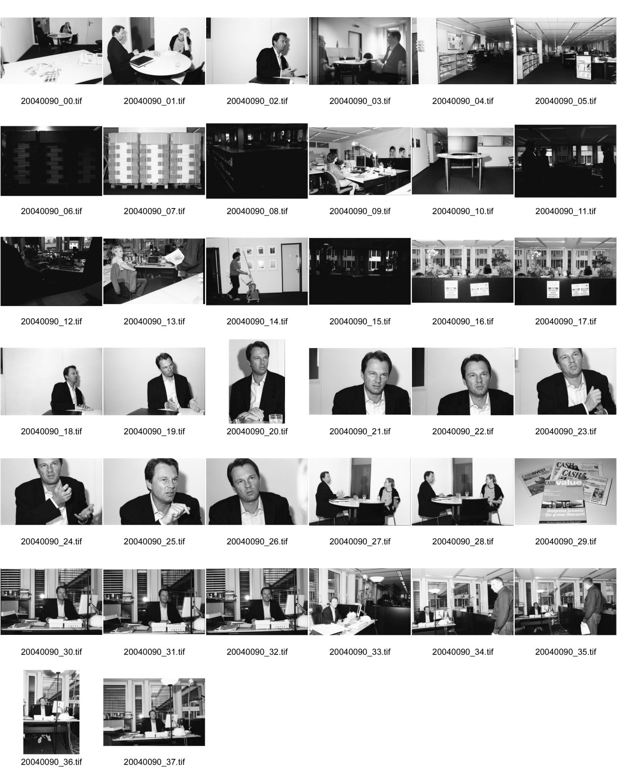 Image of sheet 20040090: Portrait Dirk Schütz Chefredaktor Cash Ringier im Gespräch mit Bettina Büsser für den Klartext Personen Journalismus Printmedien